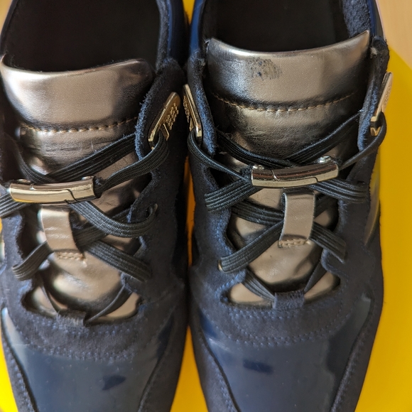 Gently used GEOX Navy Blue Sneakers size 5, EU 35 - Picture 7 of 11